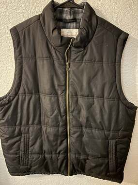 Weatherproof Men’s XL Black Quilted Puffer Vest Full Zip Stand-Up Collar